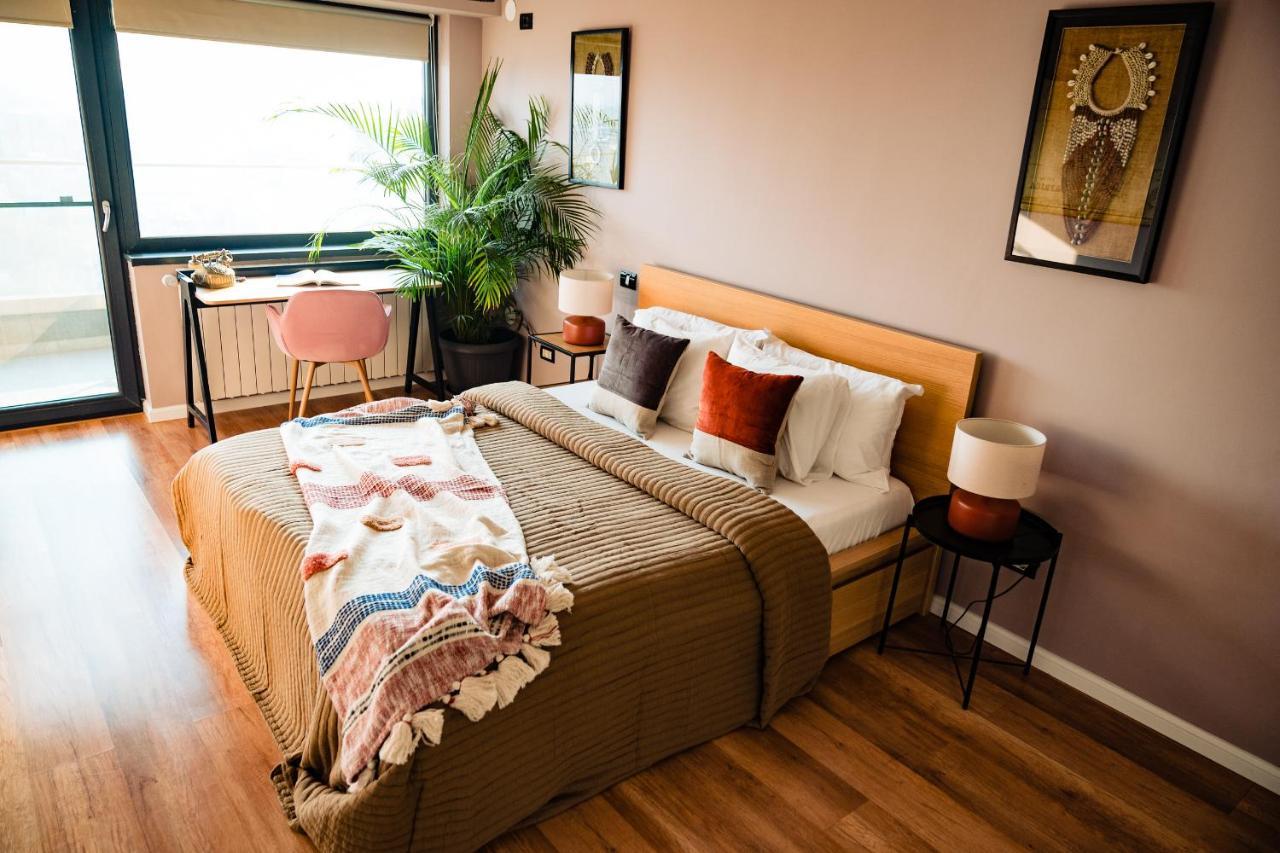Rooftop Apt With Large Harbor View Terrace Constanta Exterior photo