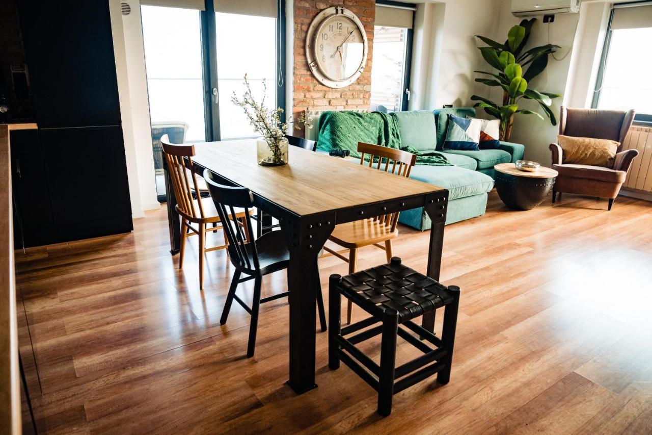 Rooftop Apt With Large Harbor View Terrace Constanta Exterior photo